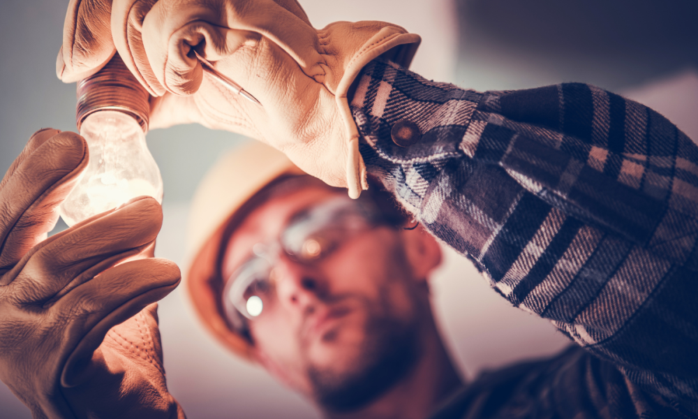 Commercial Electrician in Pinellas Park